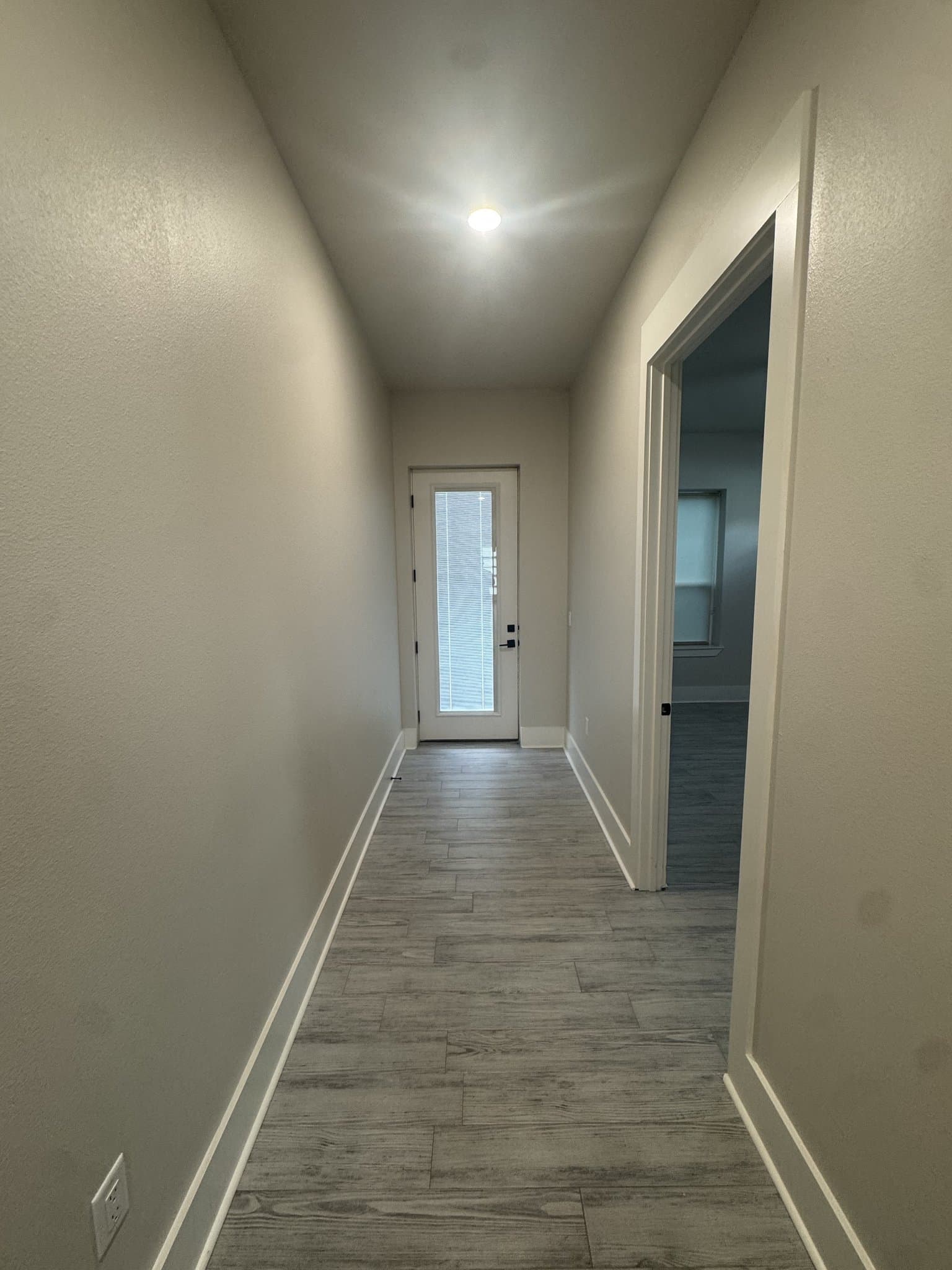 Longview House: 1524 Mahlow Drive