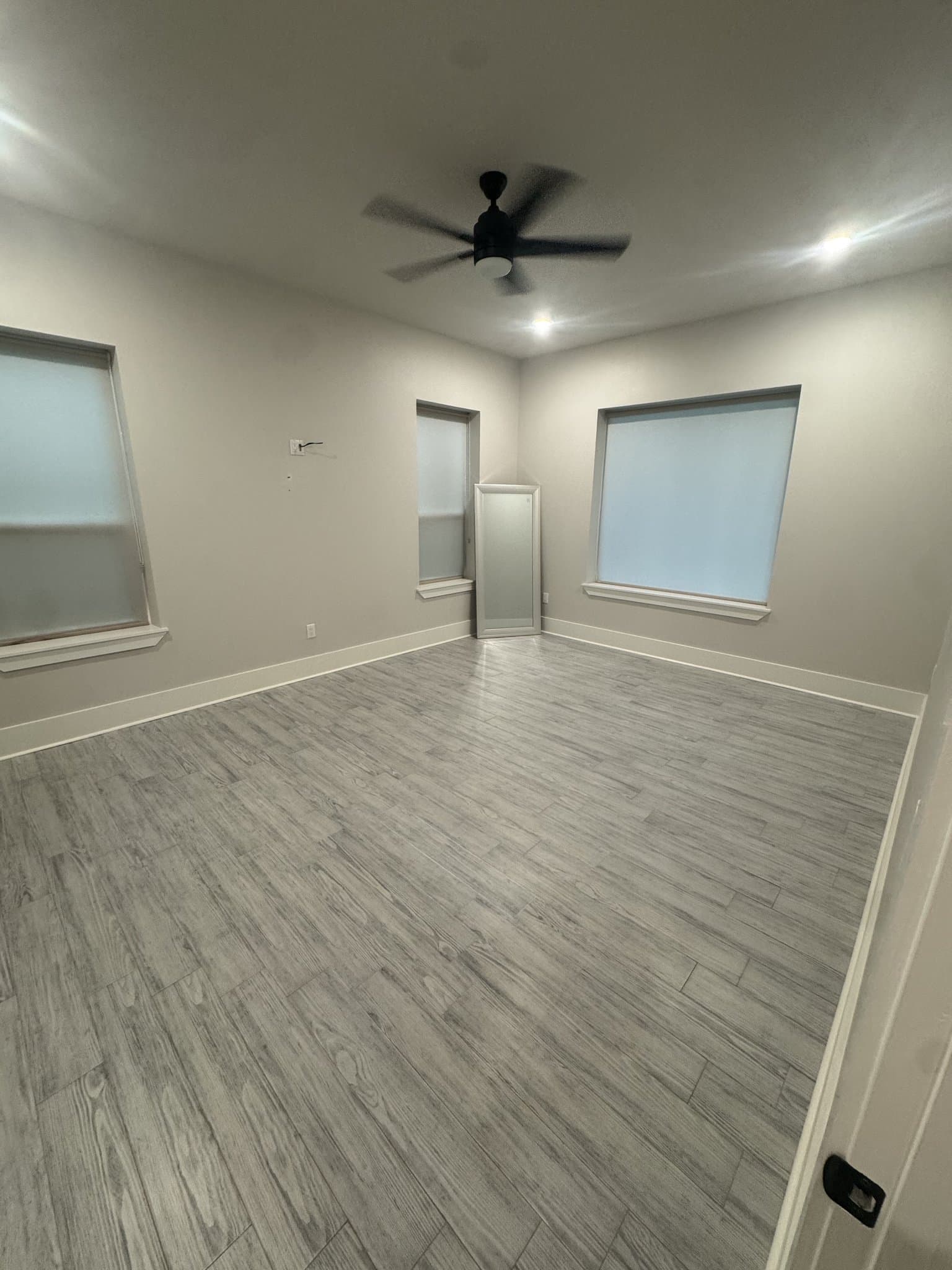 Longview House: 1524 Mahlow Drive