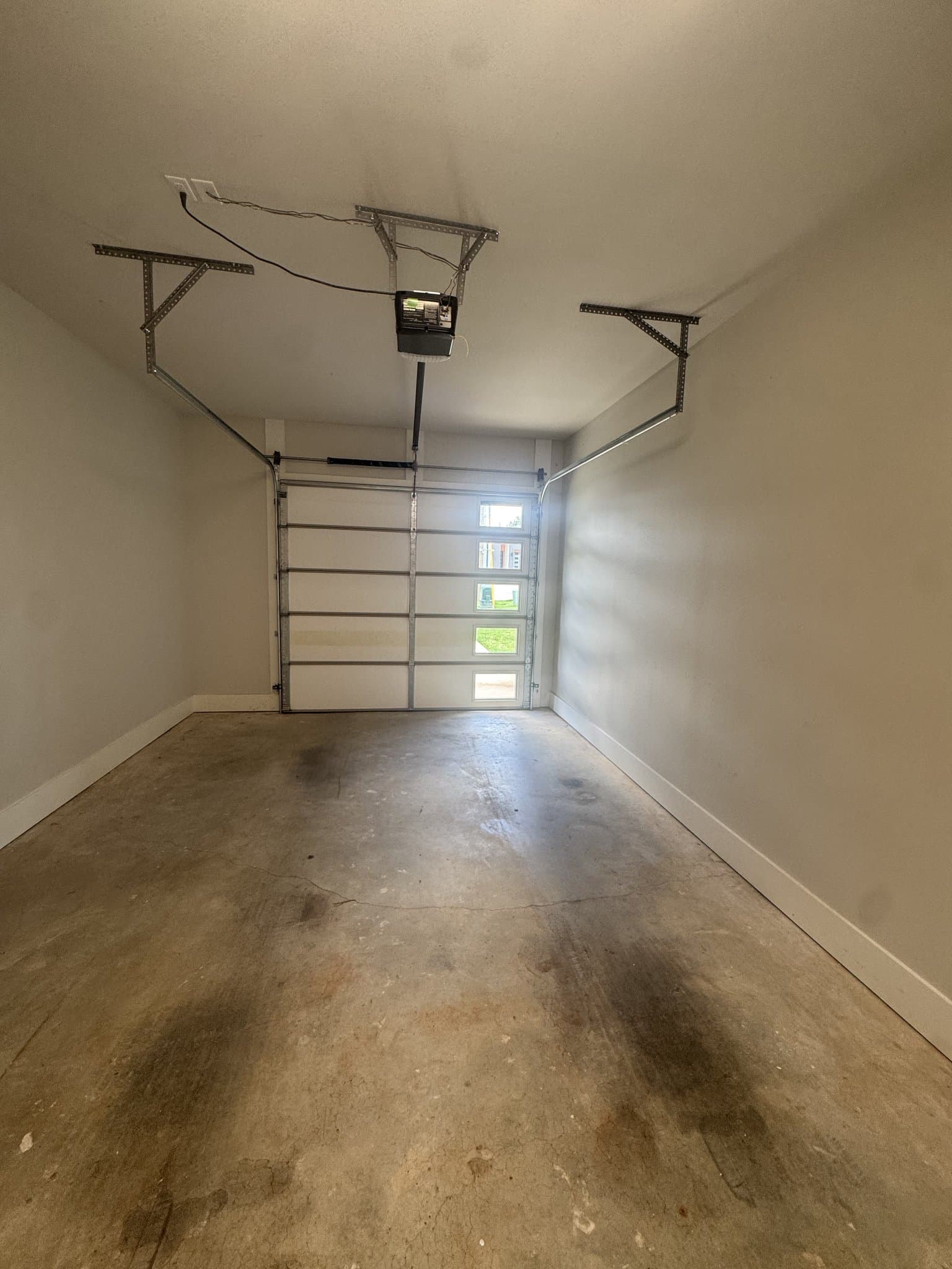 Longview House: 1524 Mahlow Drive