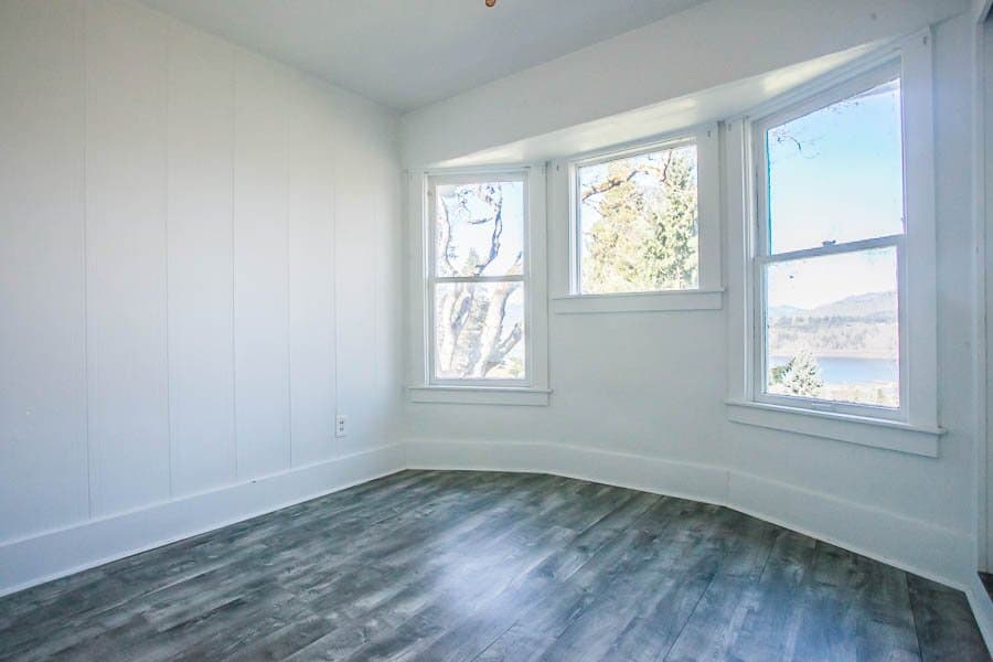 Hood River Apartment: 135 Montello Ave