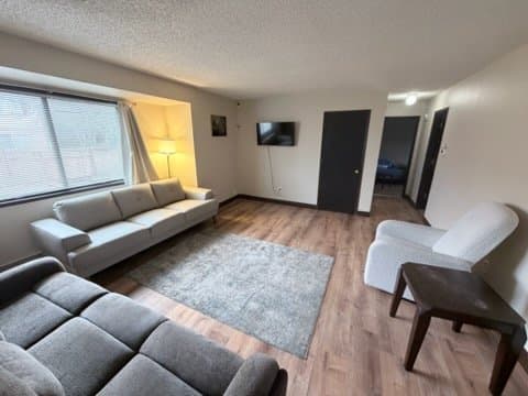 Anchorage Multiplex: 1808 Juneau Dr
