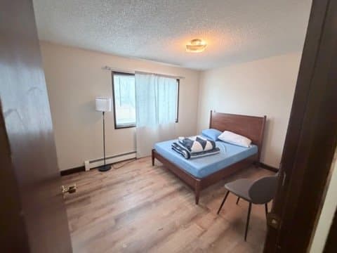 Anchorage Multiplex: 1808 Juneau Dr