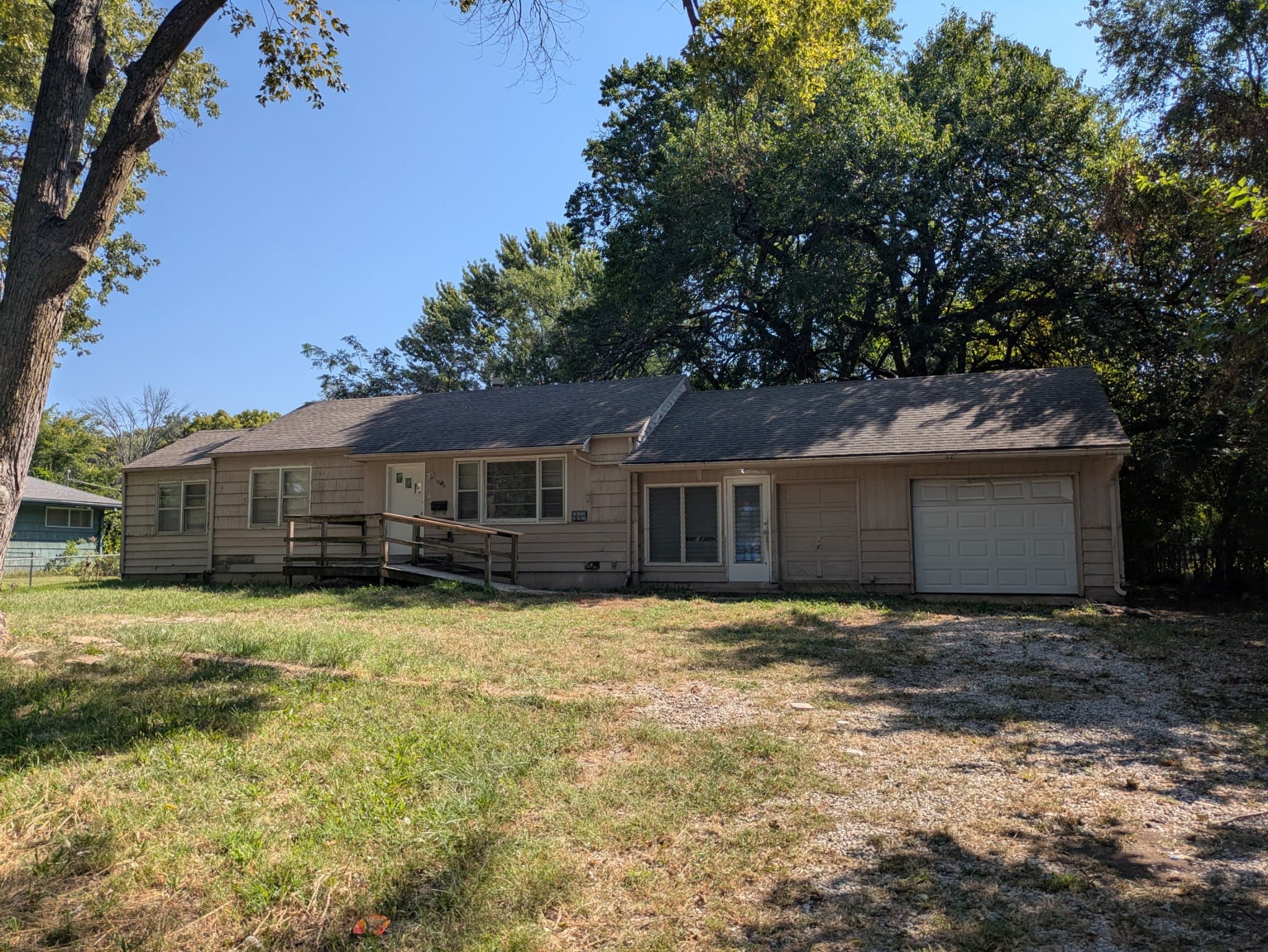 Kansas City House: 10415 Crystal ave