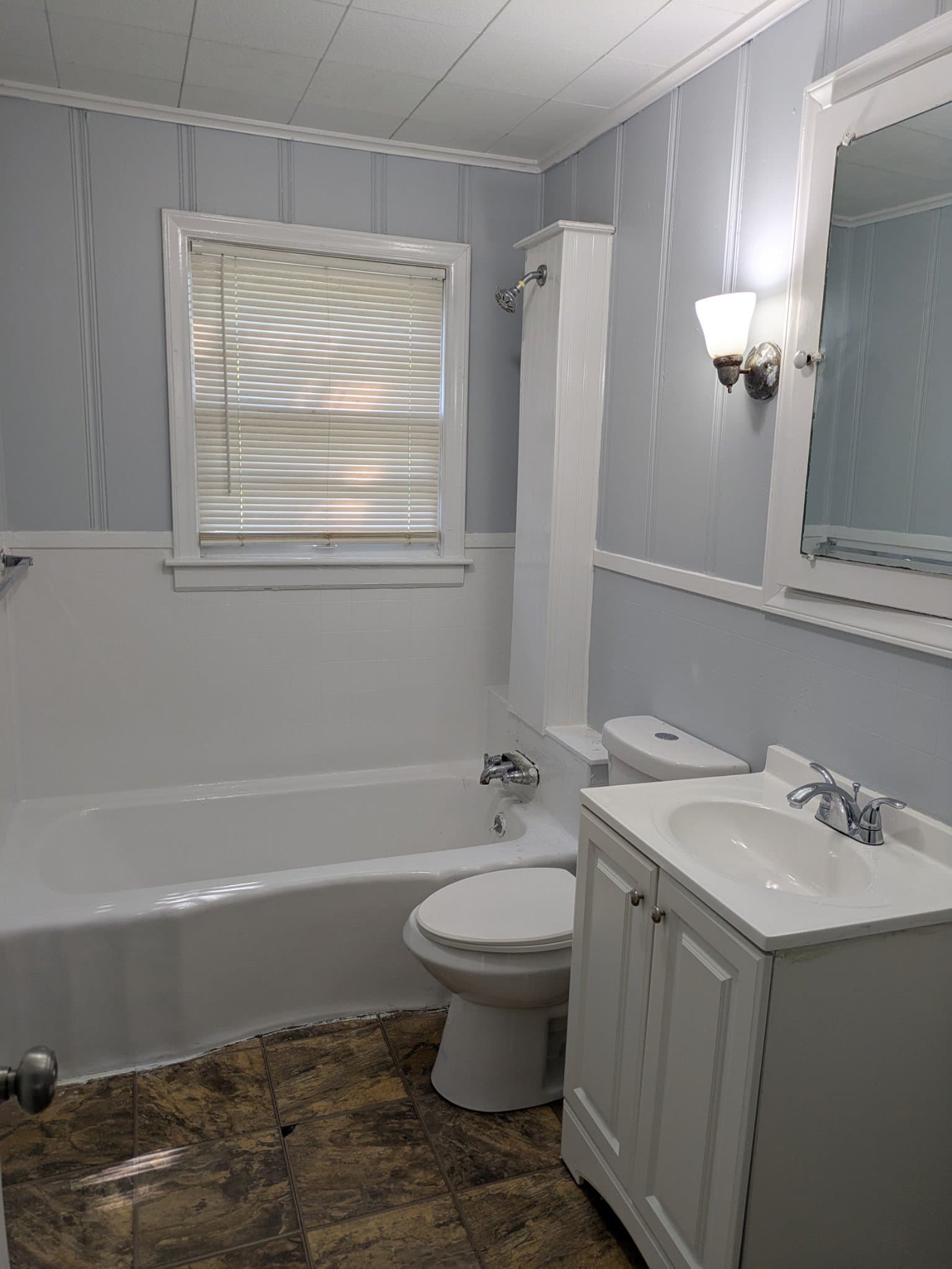 Kansas City House: 10415 Crystal ave