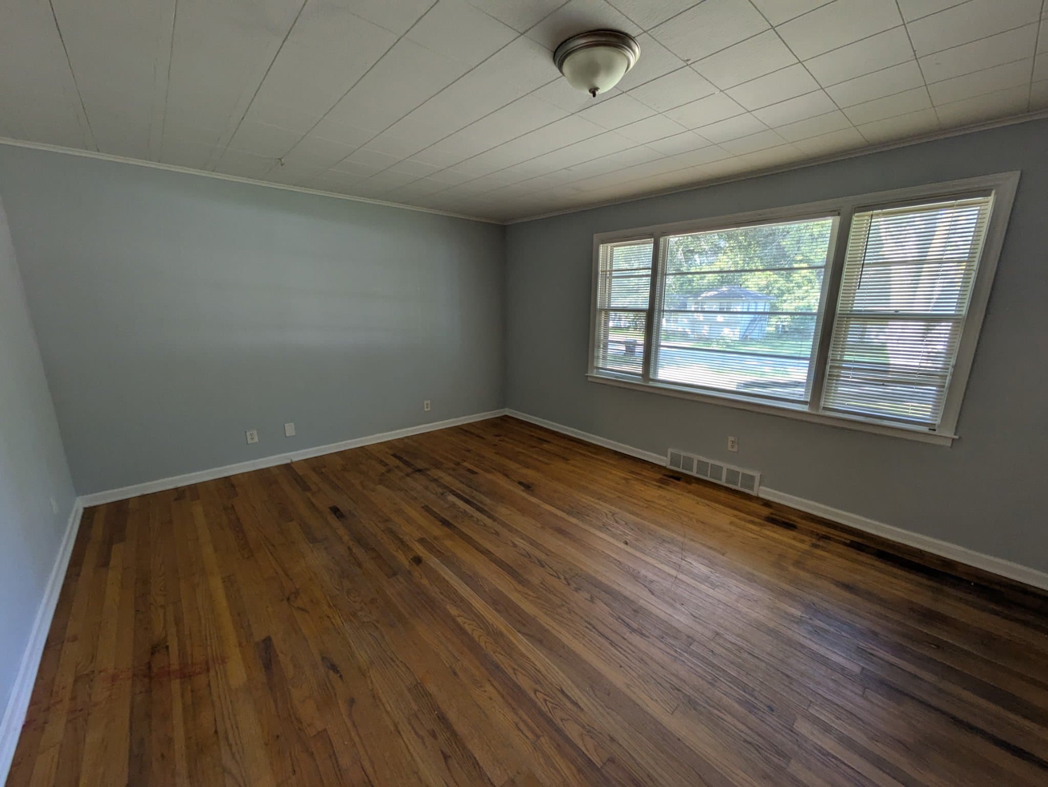 Kansas City House: 10415 Crystal ave