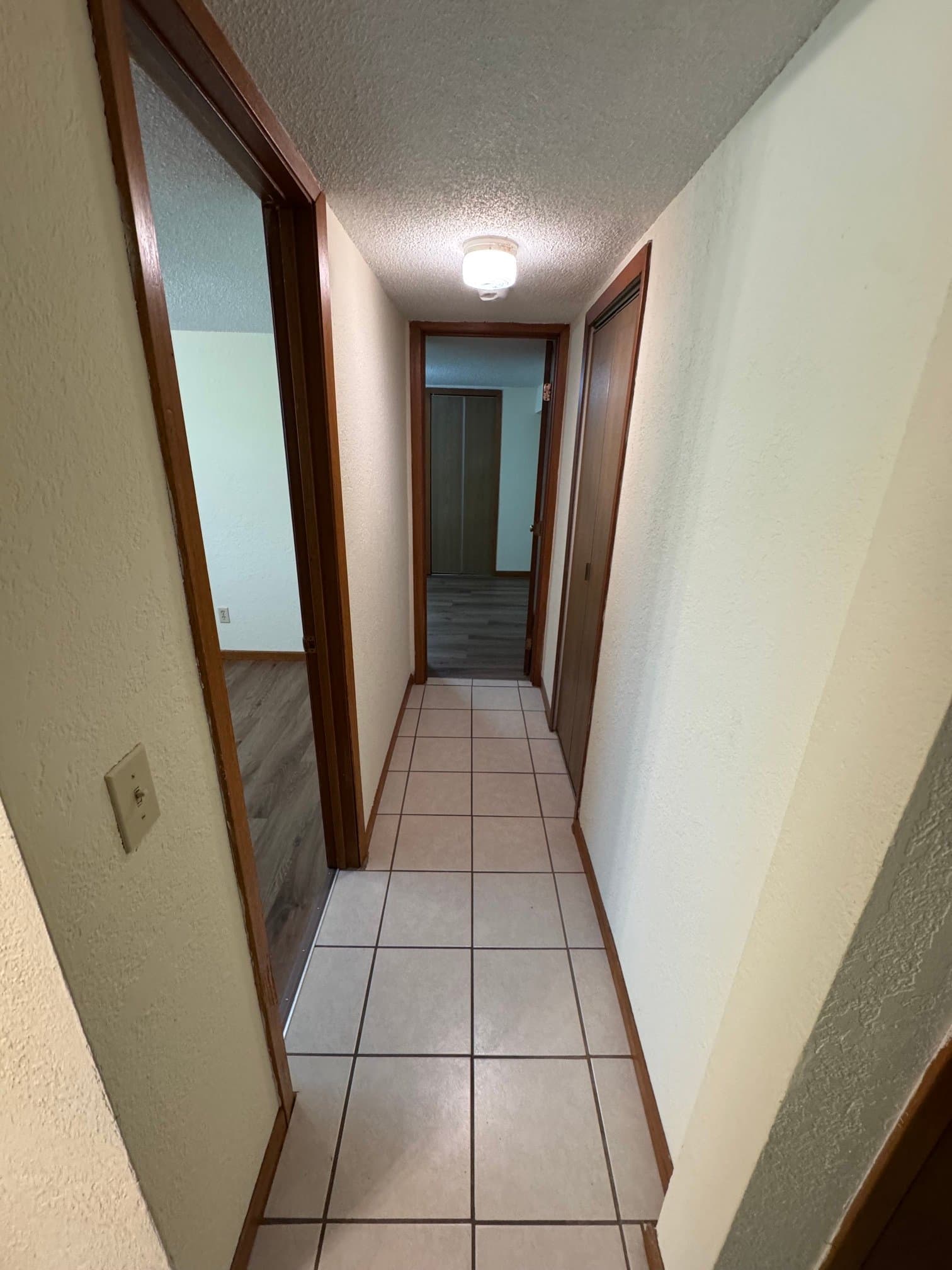 Saint Paul Apartment: 1720 ashland ave