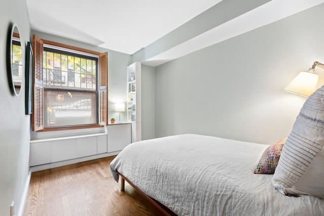 Manhattan Apartment: 333 22nd St