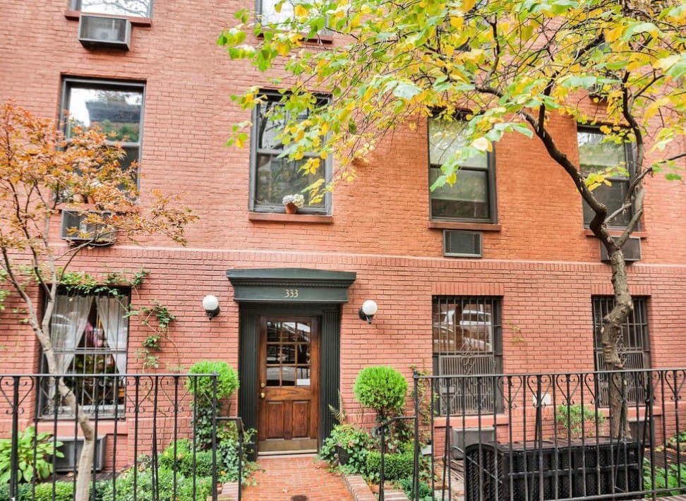Manhattan Apartment: 333 22nd St
