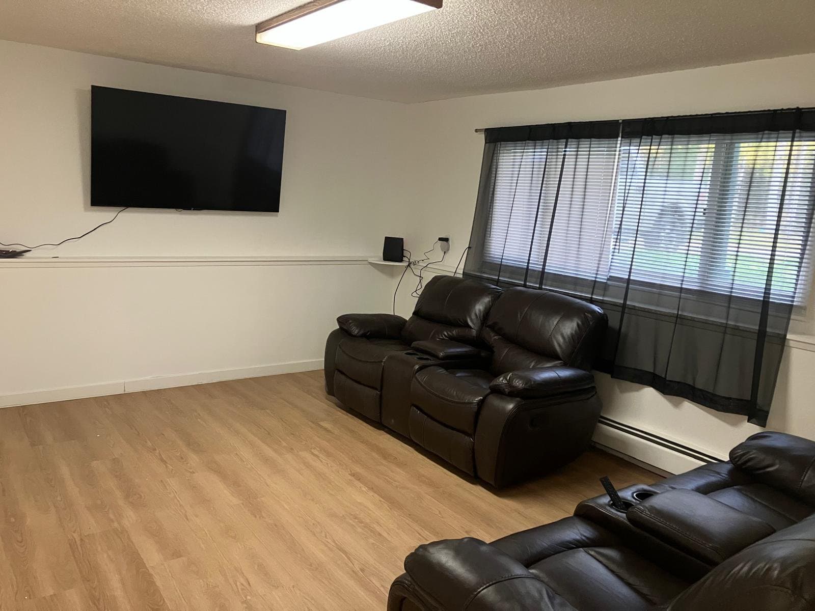 Anchorage House: 13100 Ridgeview Dr