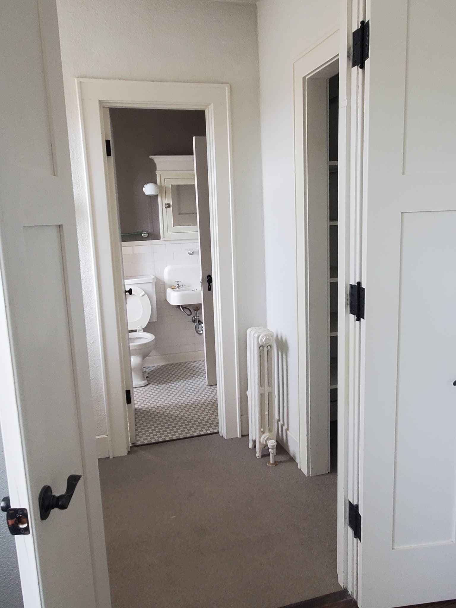 SPRINGFIELD Single Room: 1235 E ELM