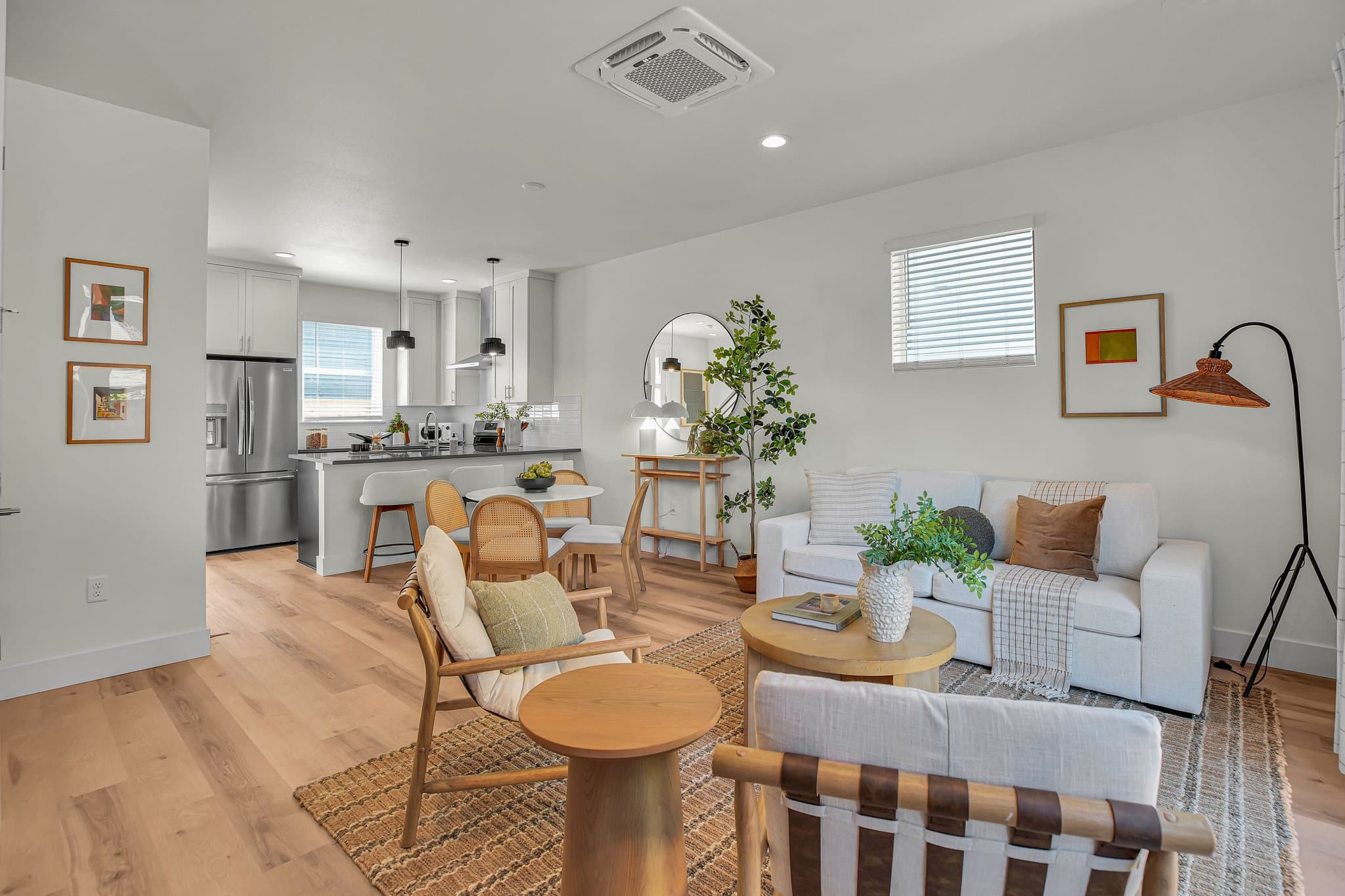 Portland Townhome: 8426 E Burnside St