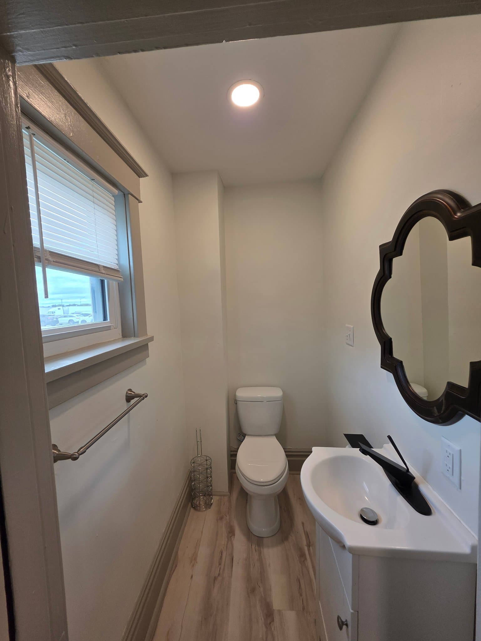 Camp Hill House: 503 S 32nd St