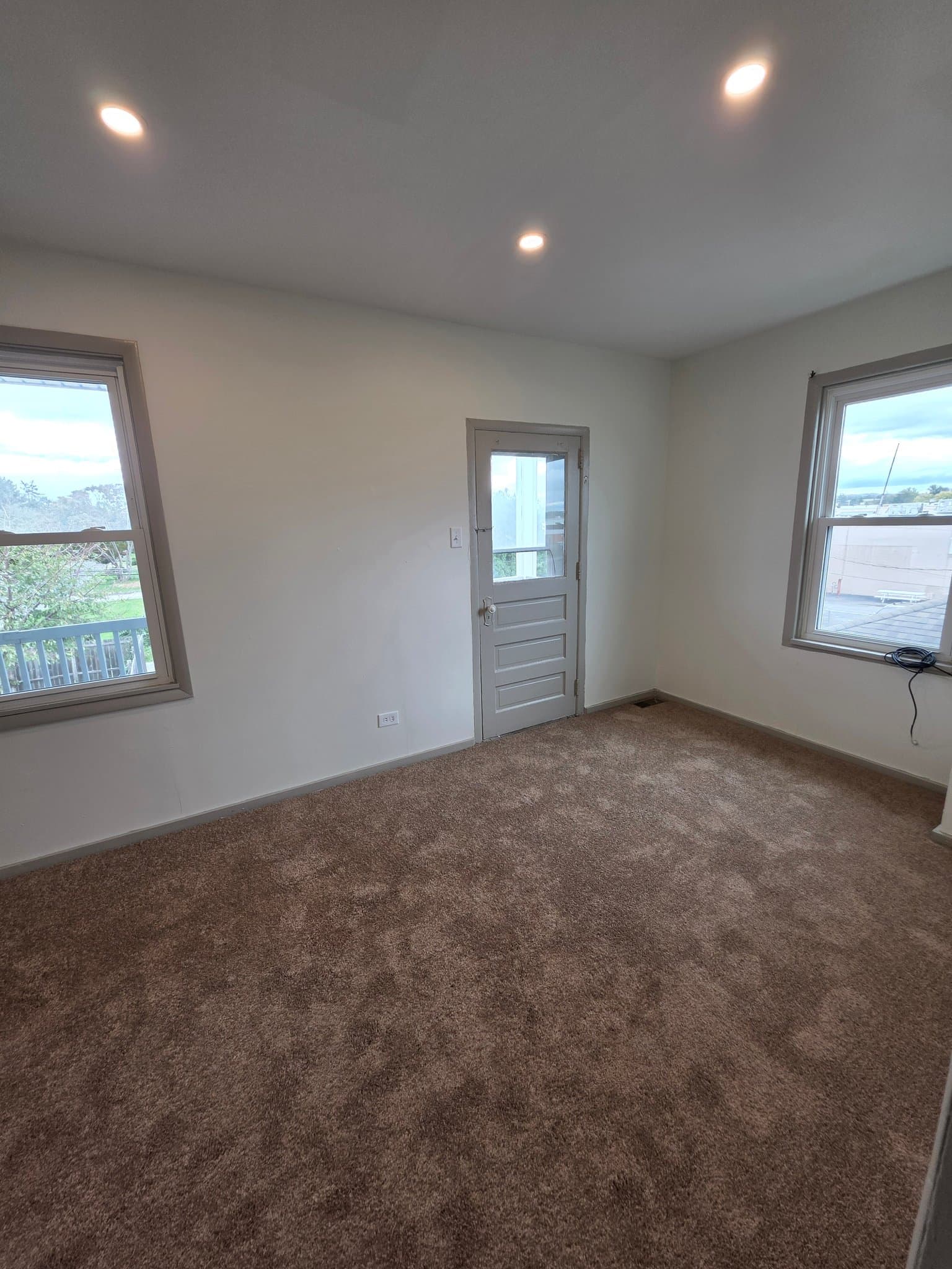 Camp Hill House: 503 S 32nd St