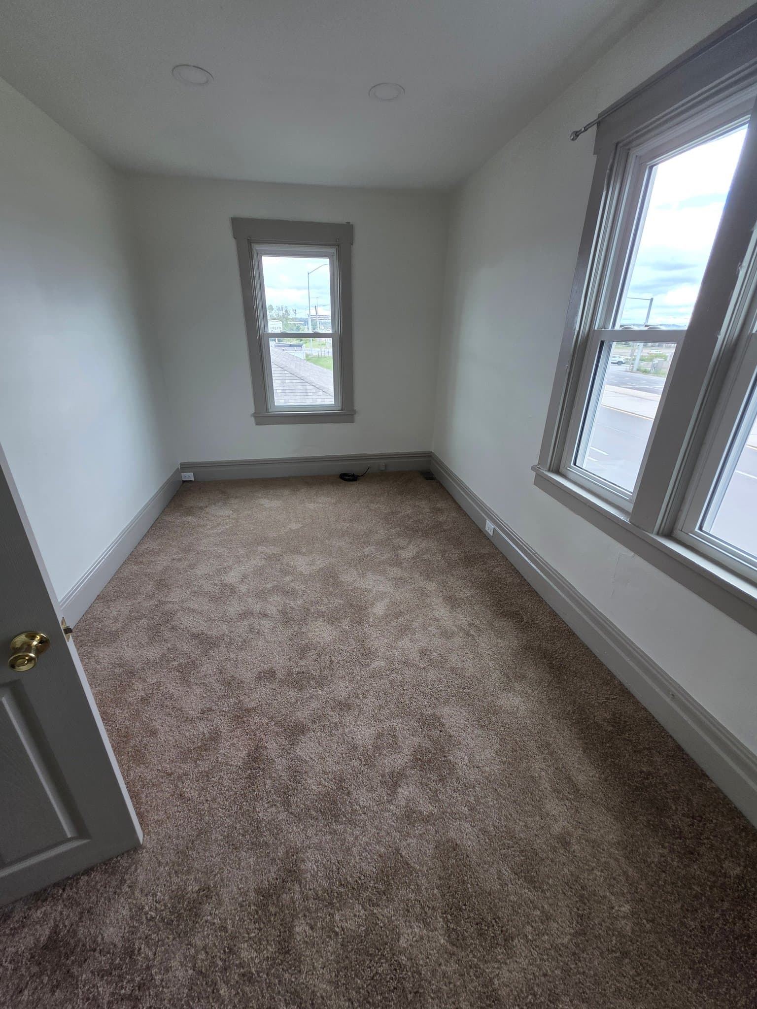 Camp Hill House: 503 S 32nd St