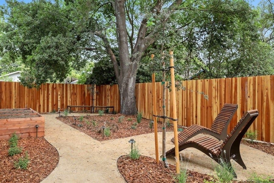 Davis Apartment: 820 B street
