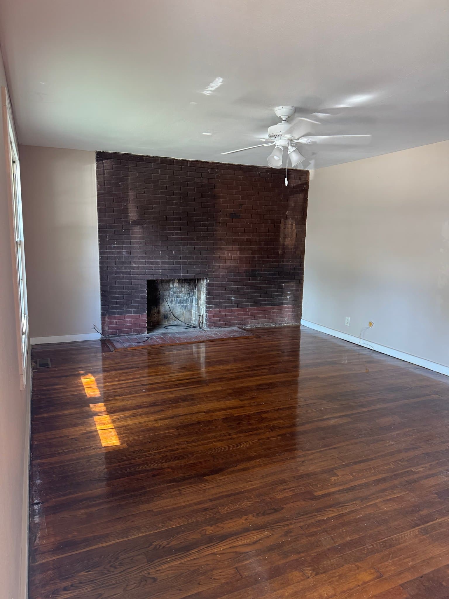 Hot Springs House: 246 Hobson