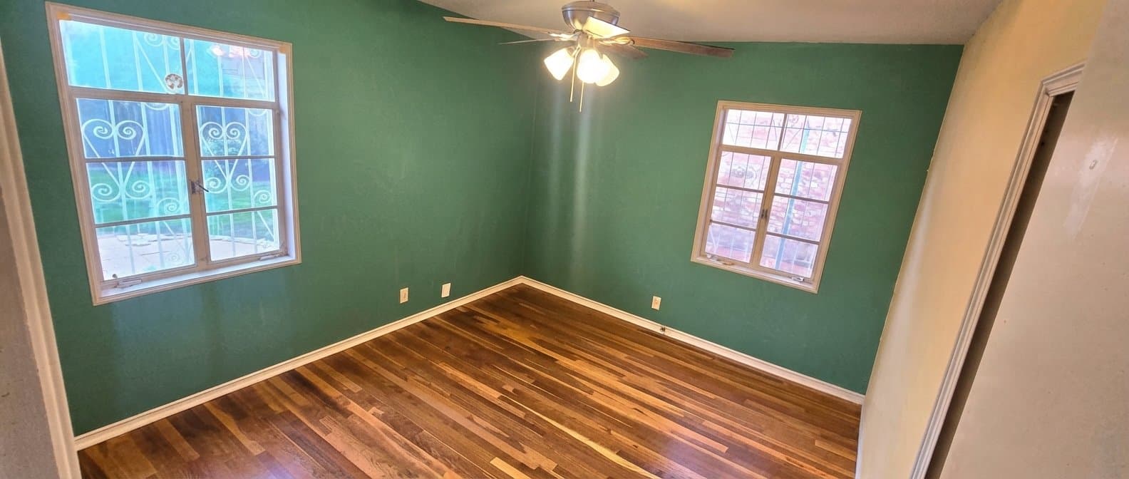 El Paso House: 4701 Leeds Ave
