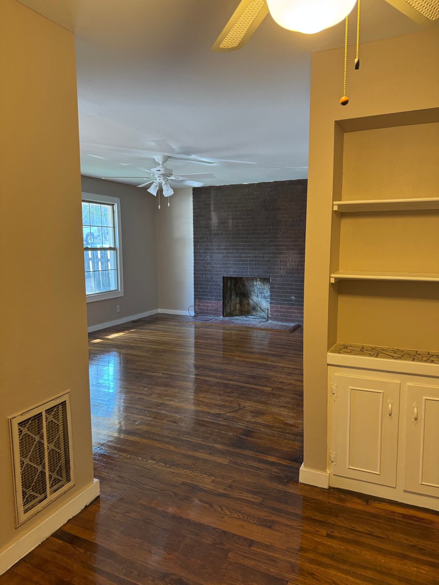 Hot Springs House: 246 Hobson