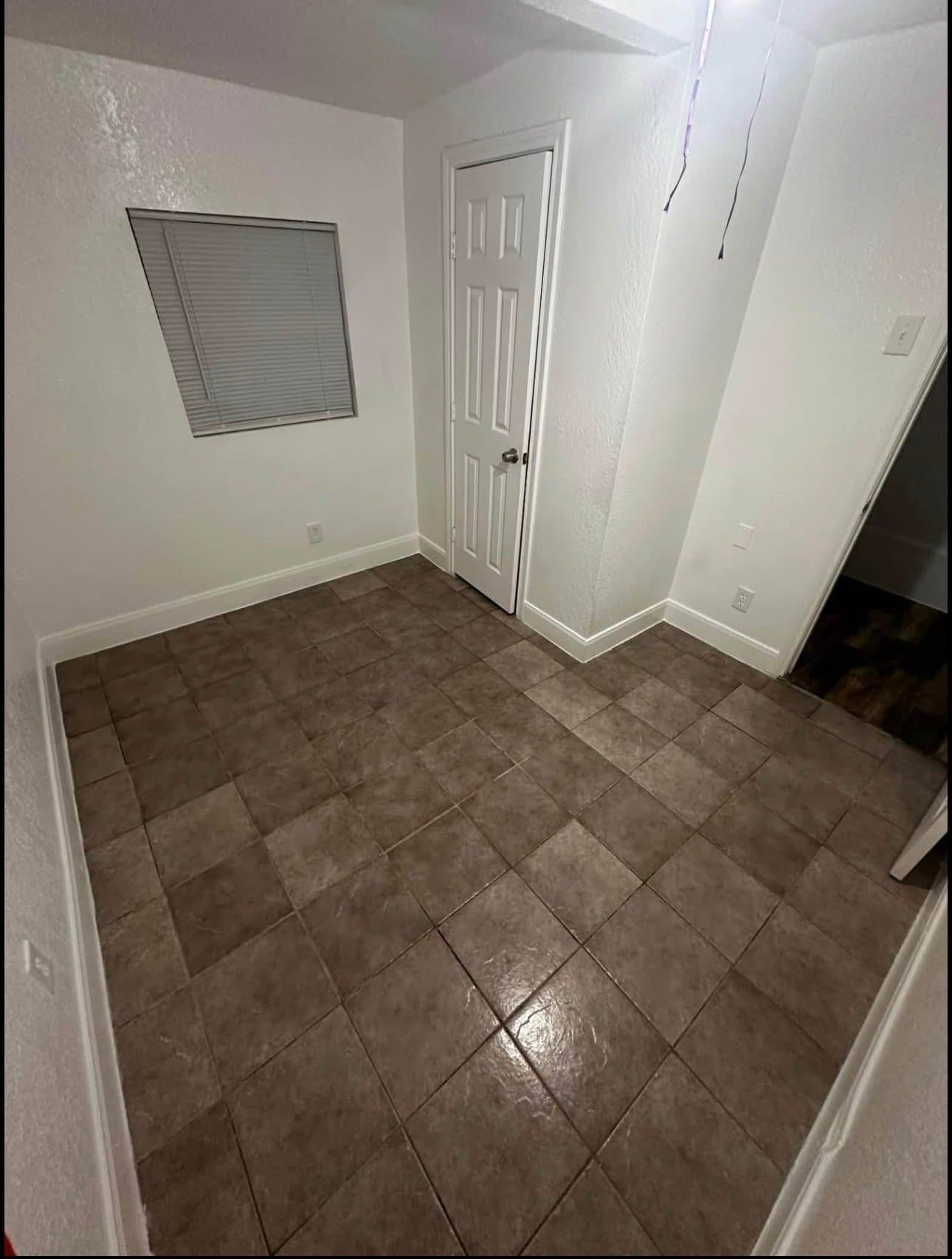 Pasadena Apartment: 916 W Jackson Ave