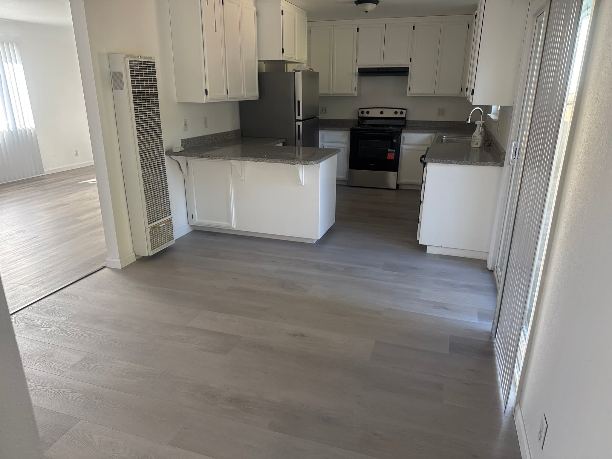 Vallejo House: 442 Pomona Ave