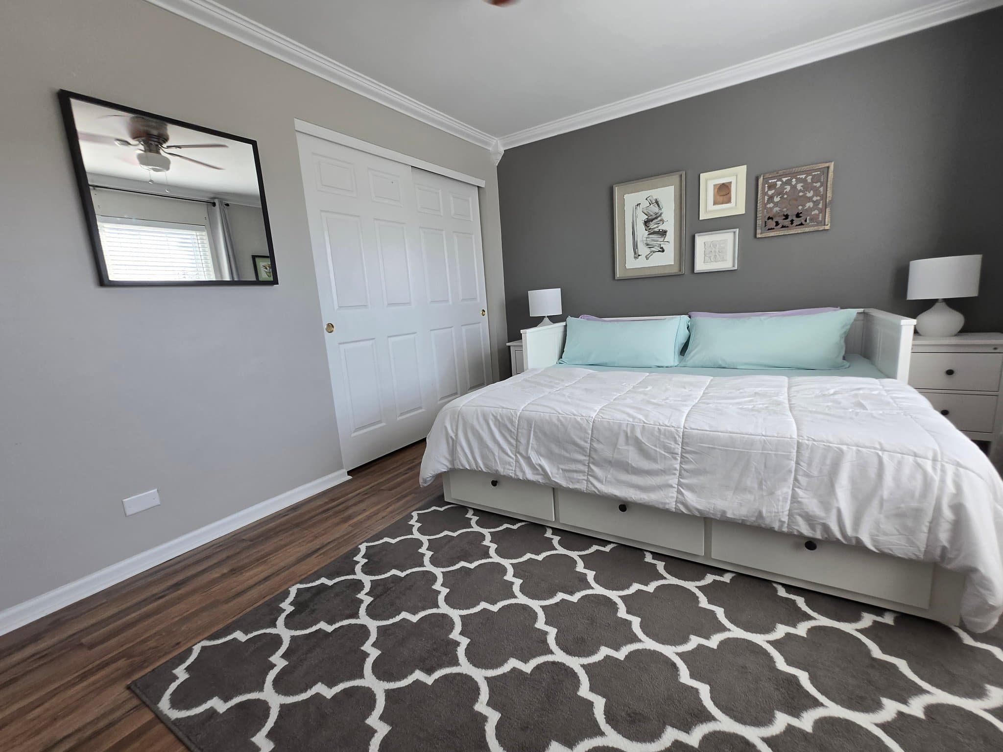 Oswego Single Room: 624 Ebony Drive