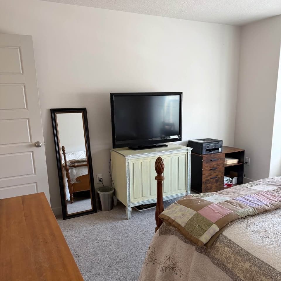 Magna Single Room: 7732 W King Top Rd