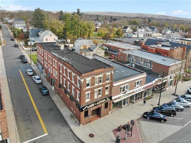 Manchester Multiplex: 623 Main St