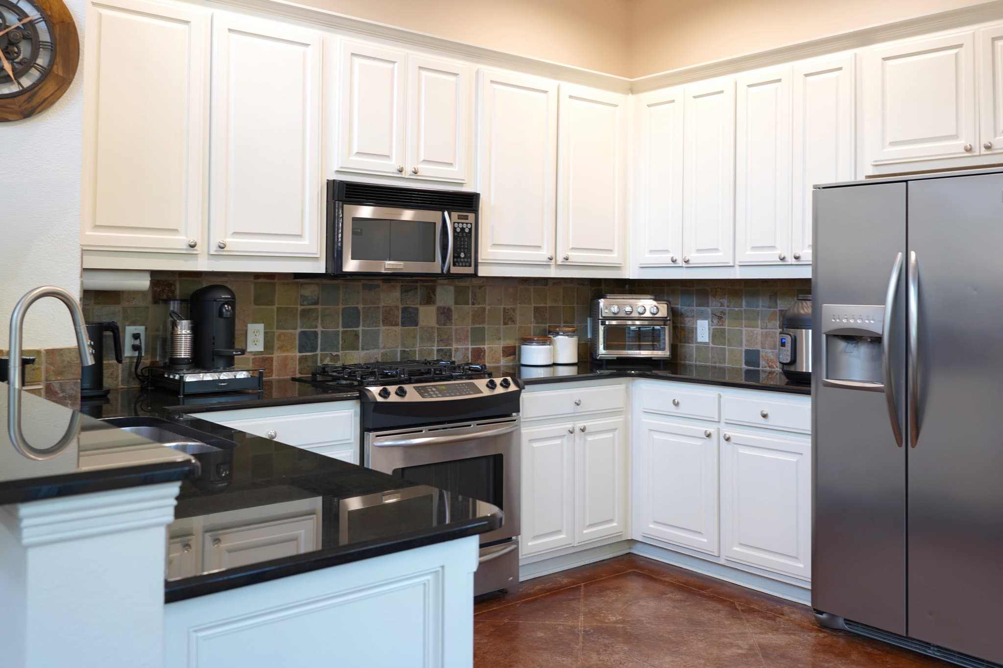 Dallas Townhome: 18134 Frankford Lakes Circle