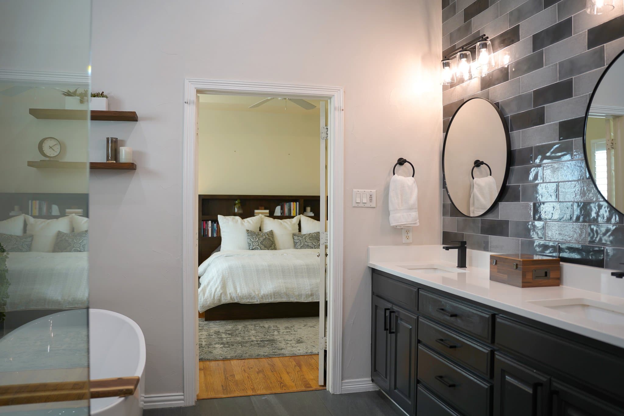 Dallas Townhome: 18134 Frankford Lakes Circle