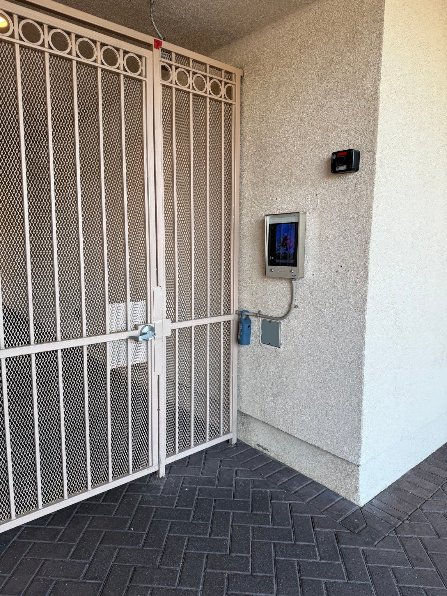 Fountain Valley Condo: 17230 Newhope St