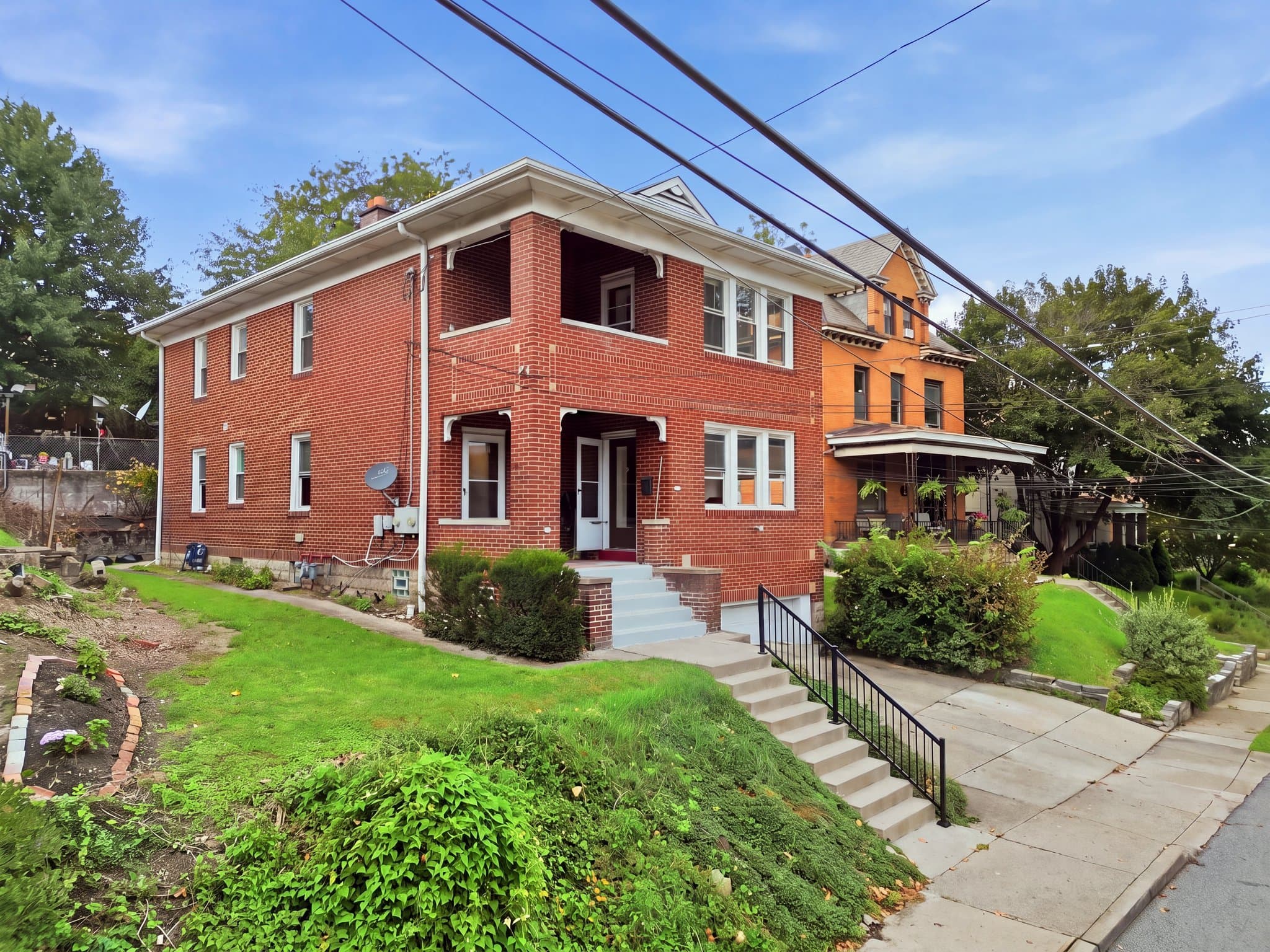 Bellview Multiplex: 17 - 19 N Bryant Ave.