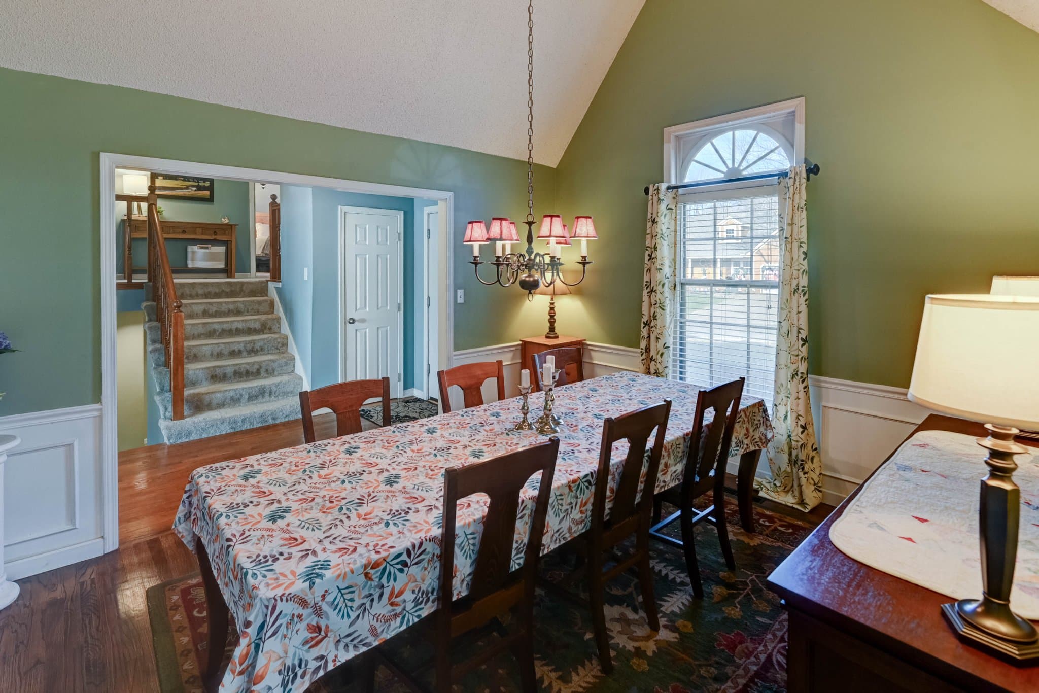 Blue Springs House: 1215 NW 12th St