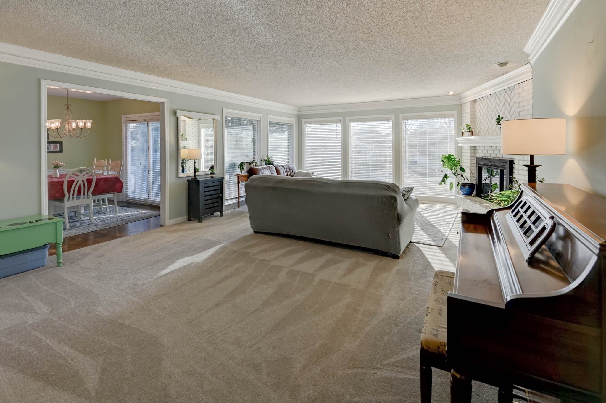 Blue Springs House: 1215 NW 12th St