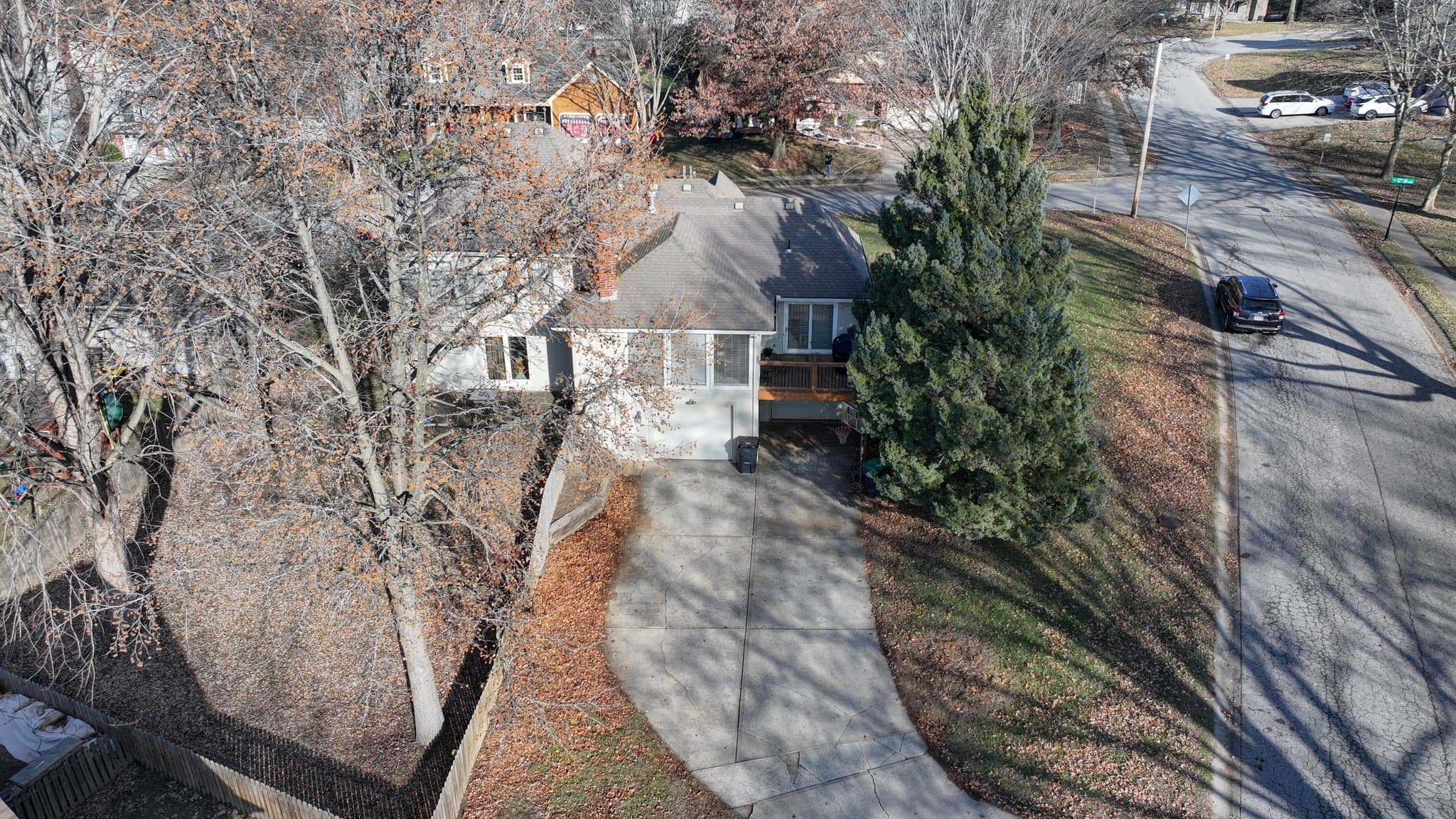Blue Springs House: 1215 NW 12th St