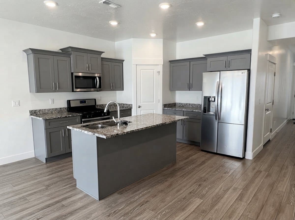 Clearfield Townhome: 823 W 1600 S