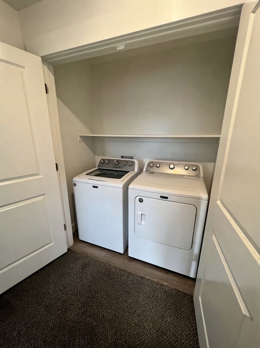 Clearfield Townhome: 823 W 1600 S