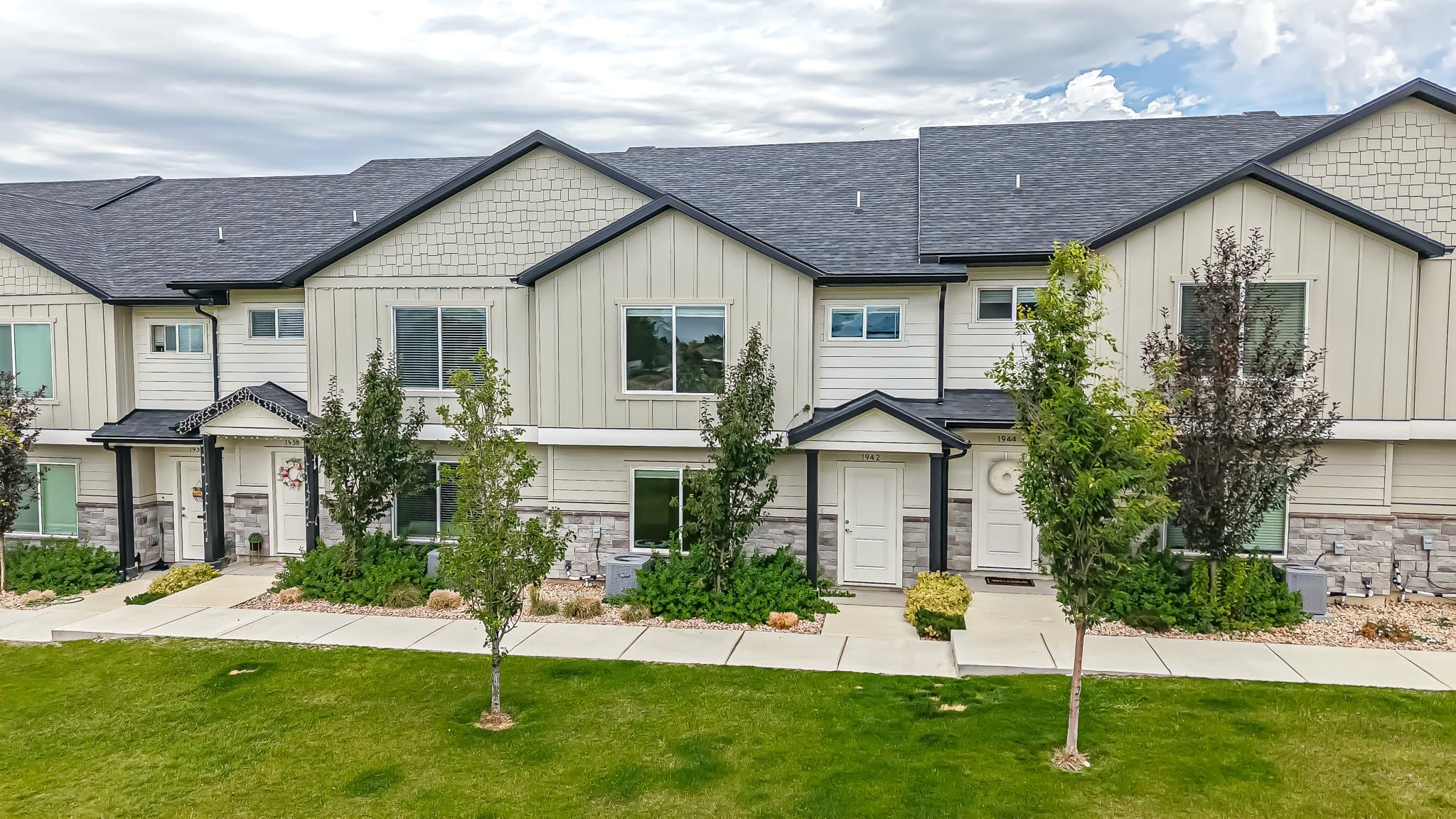 Spanish Fork Townhome: 1942 E 1550 N