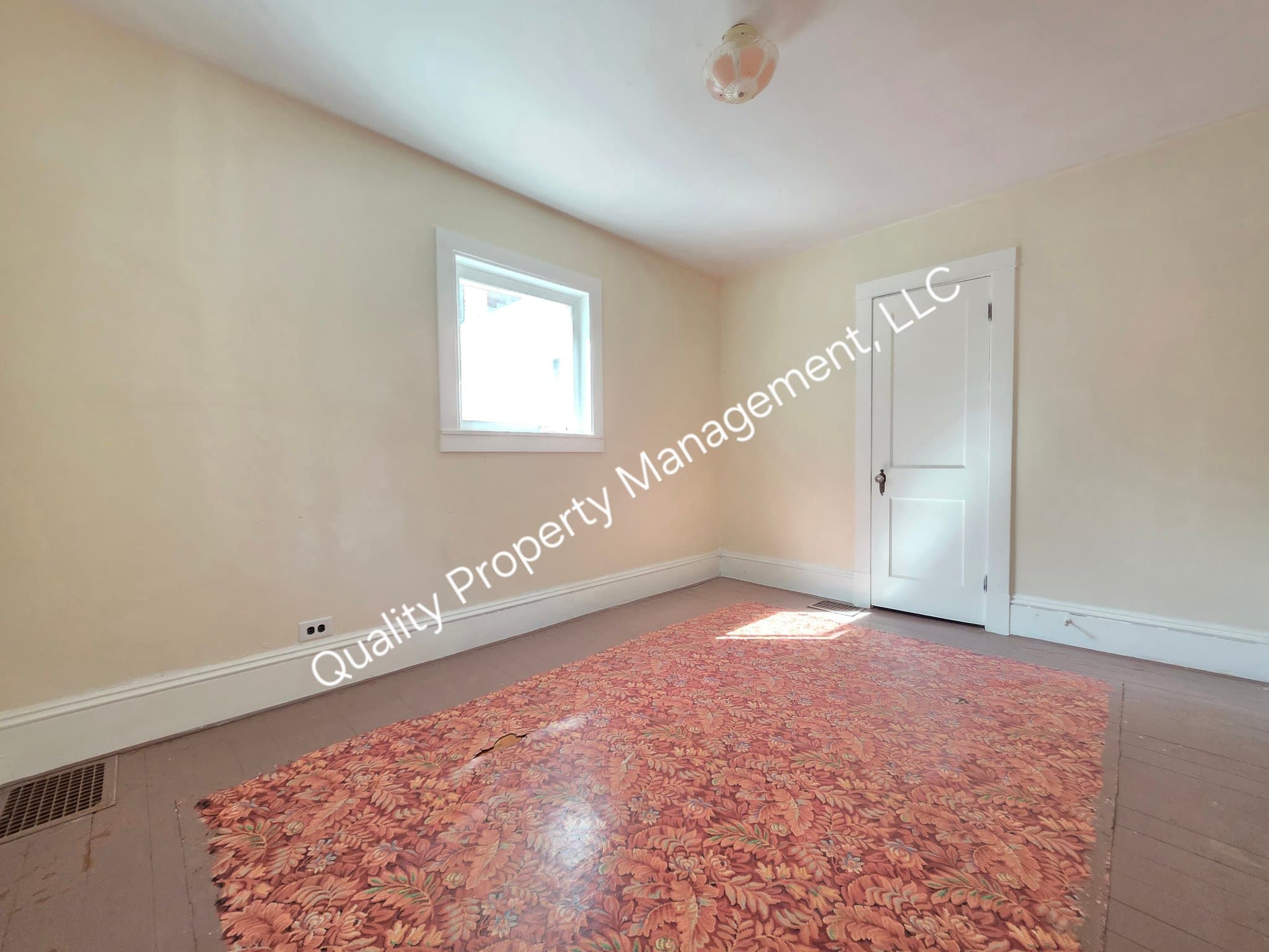 Brewer House: 281 Wilson St