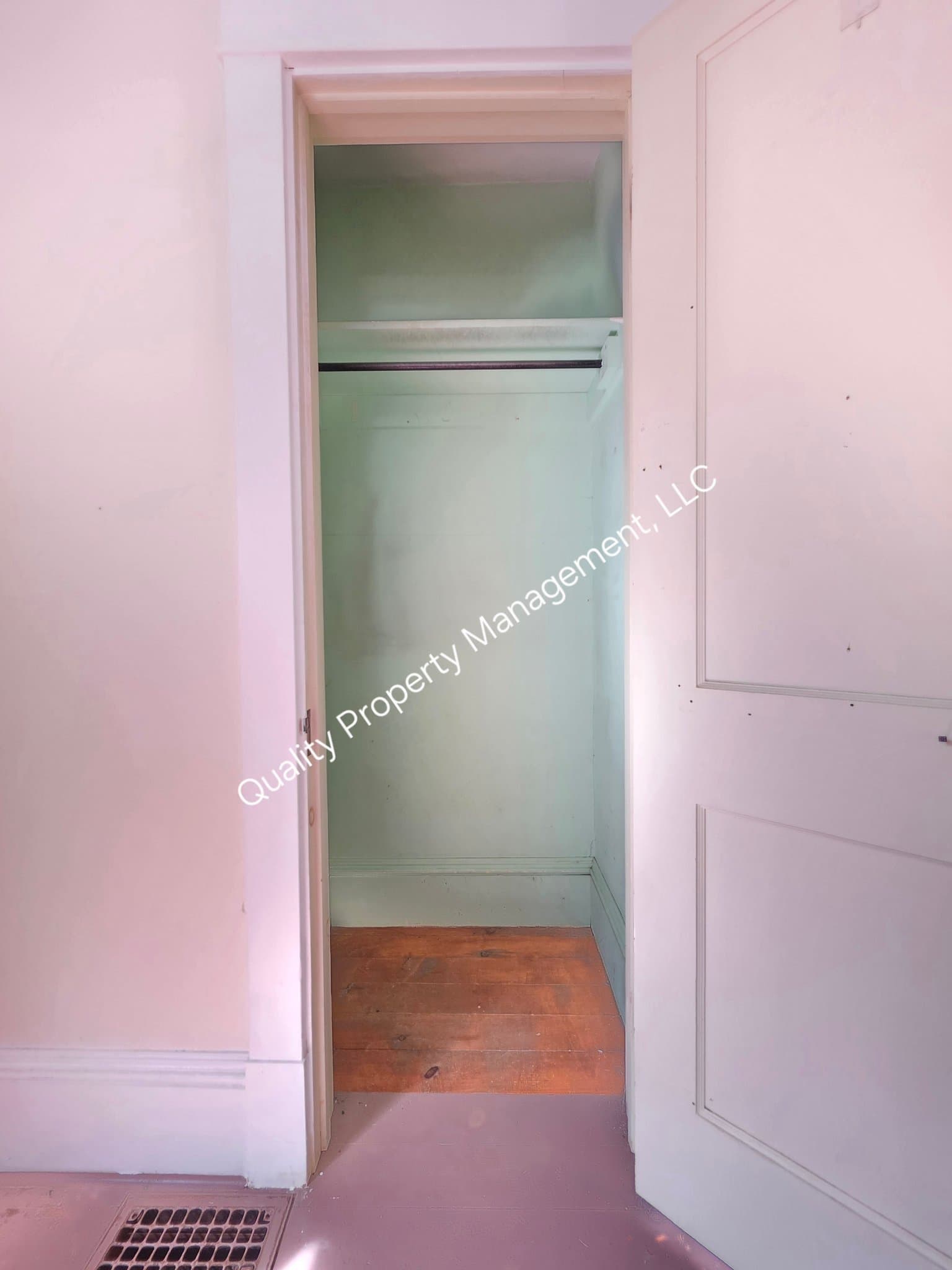 Brewer House: 281 Wilson St