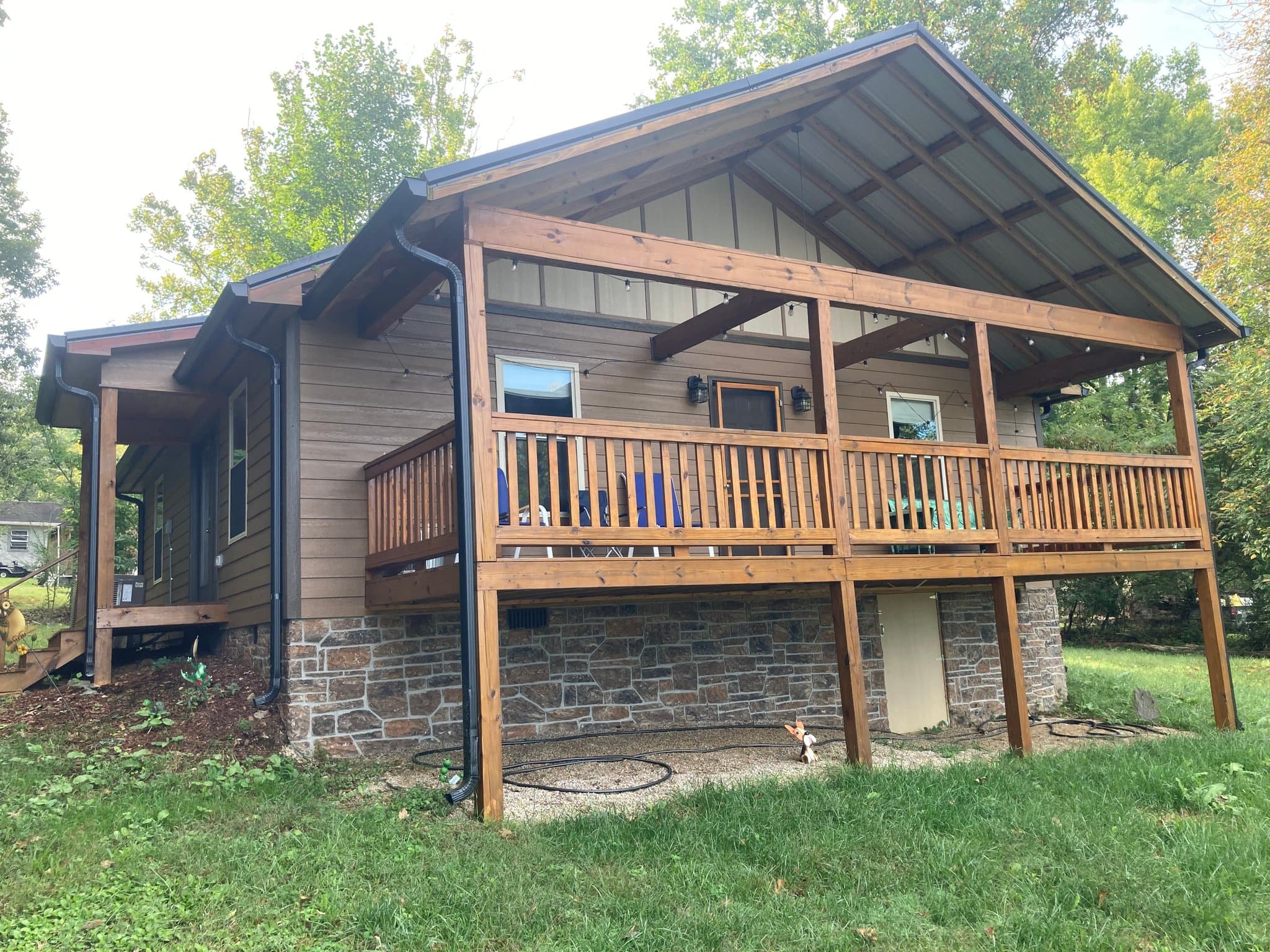 Elizabethton House: 133 Log Cabin Road