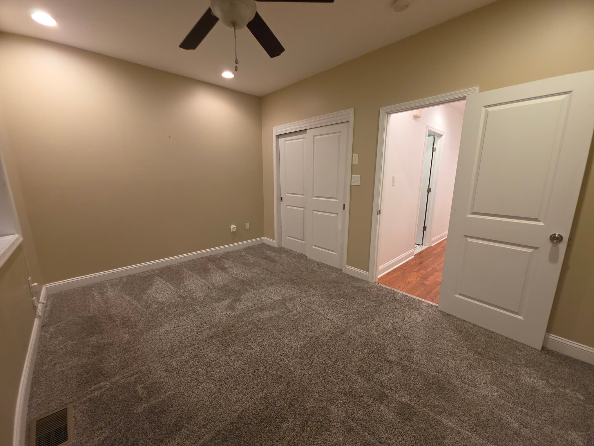 Philadelphia Townhome: 1312 S Opal St