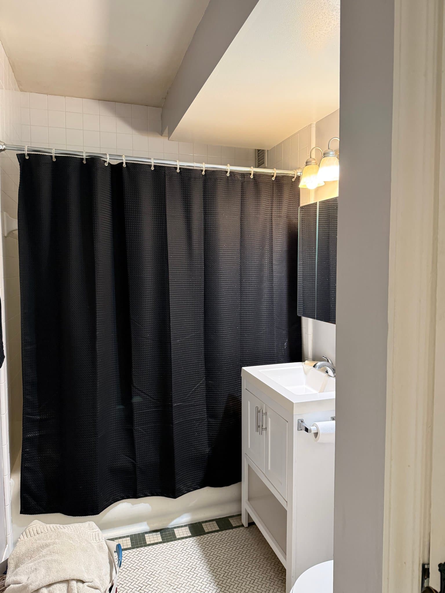 Detroit Condo: 15 E. Kirby