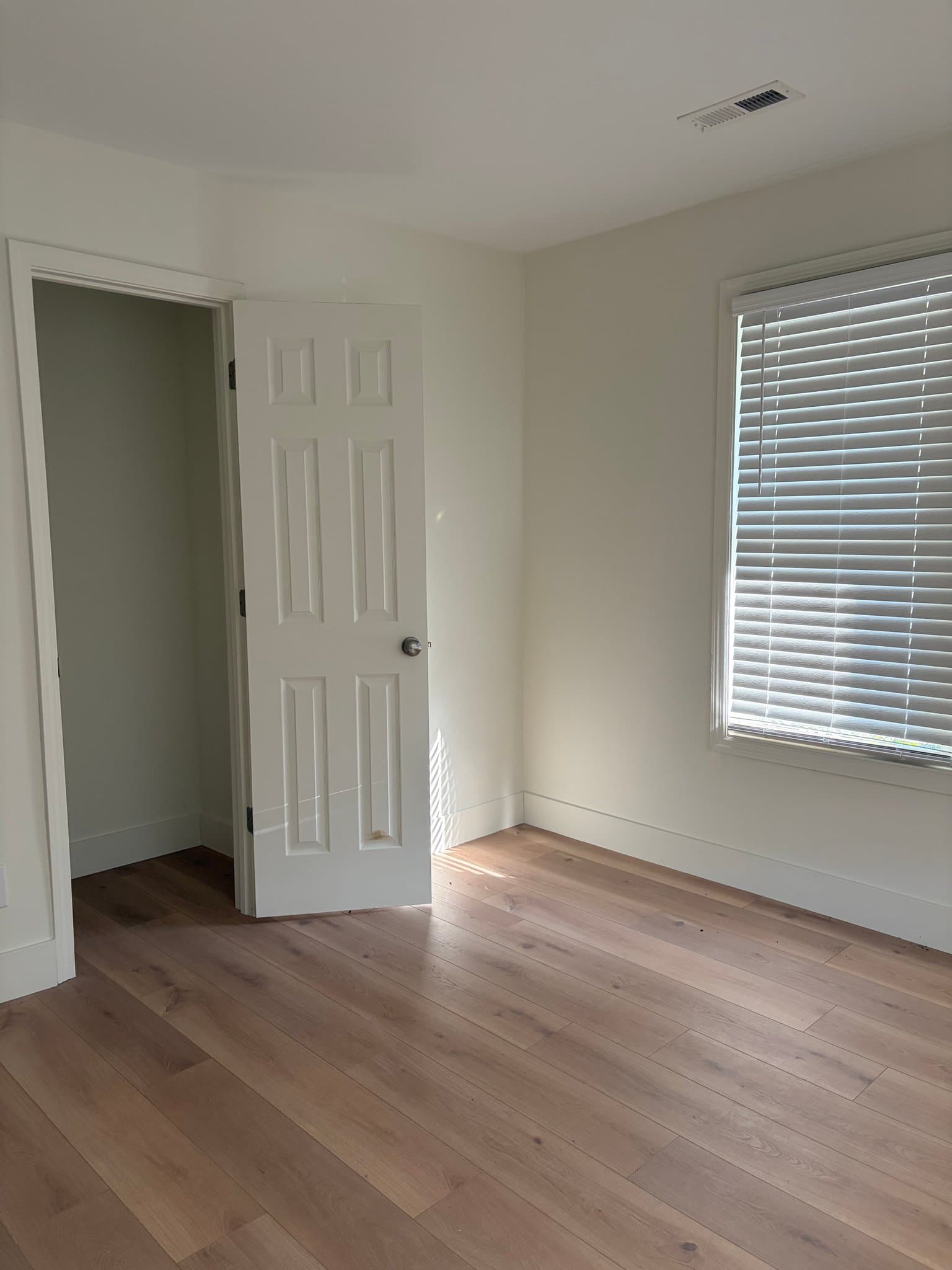 Greenville Single Room: 208 Crestone