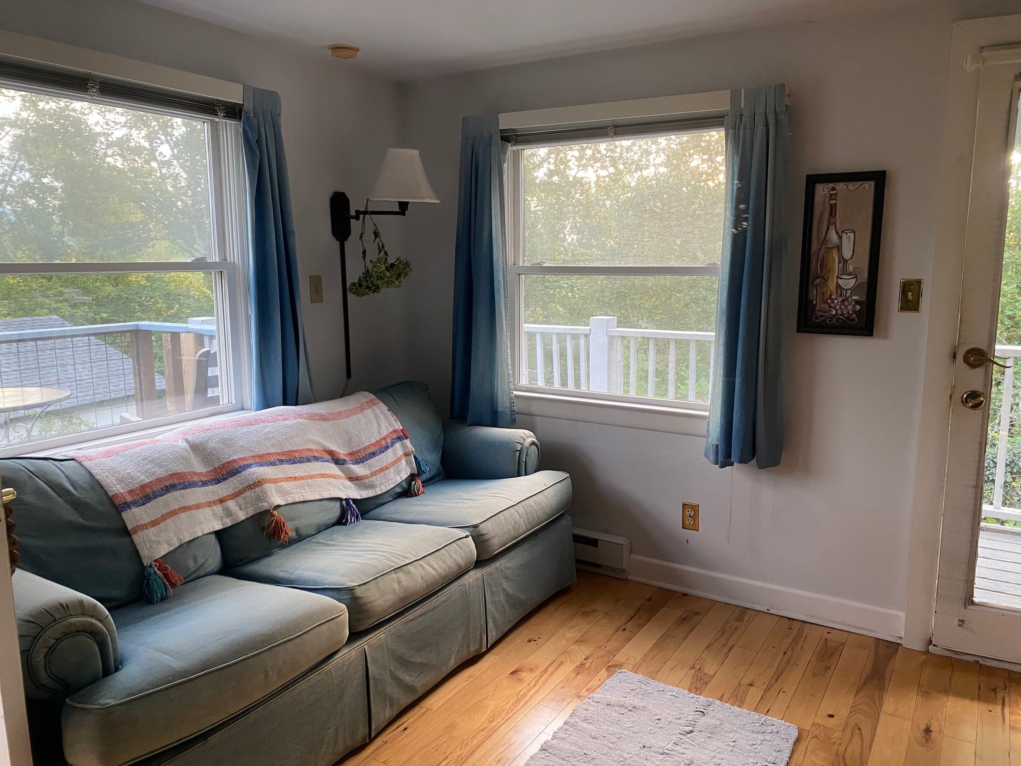 Hendersonville House: 153 Point Lookout Cir