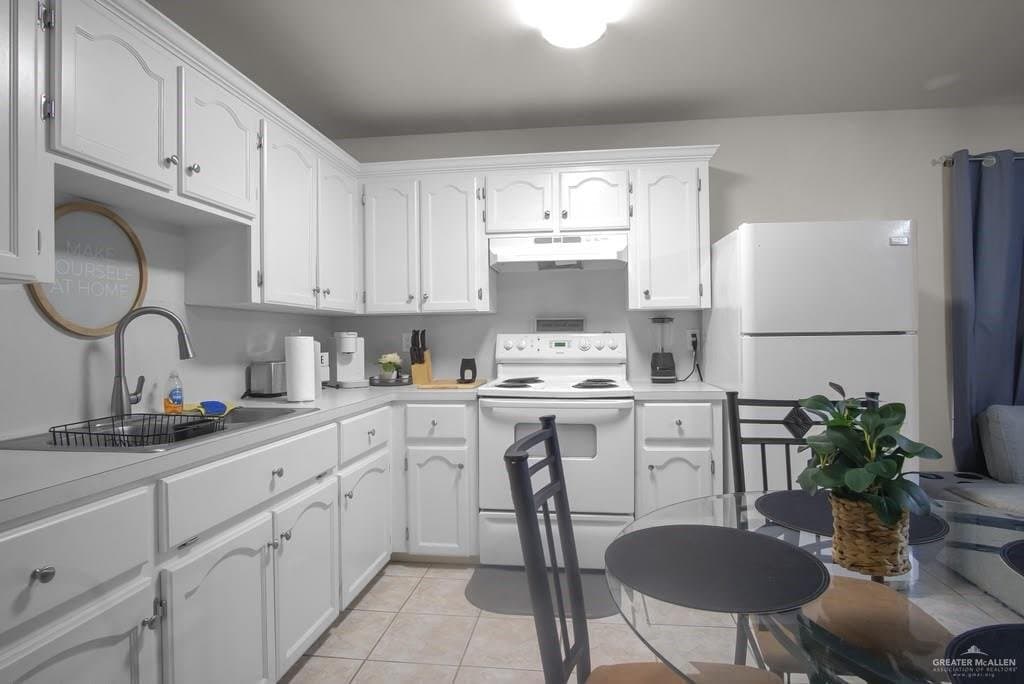 donna Multiplex: 513 N 7th st