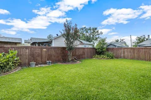 Lake Charles House: 1508 Bank St.
