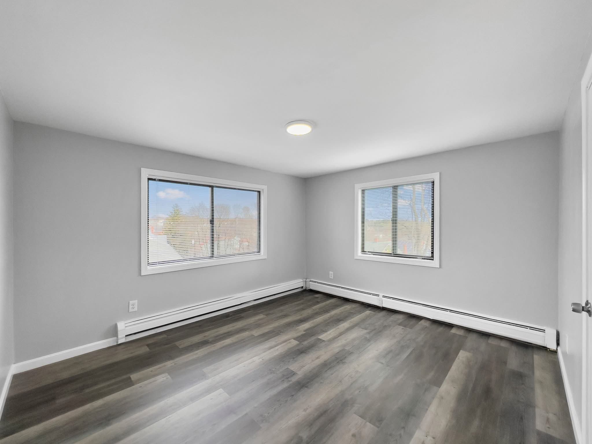 METHUEN Apartment: 70 Union Street
