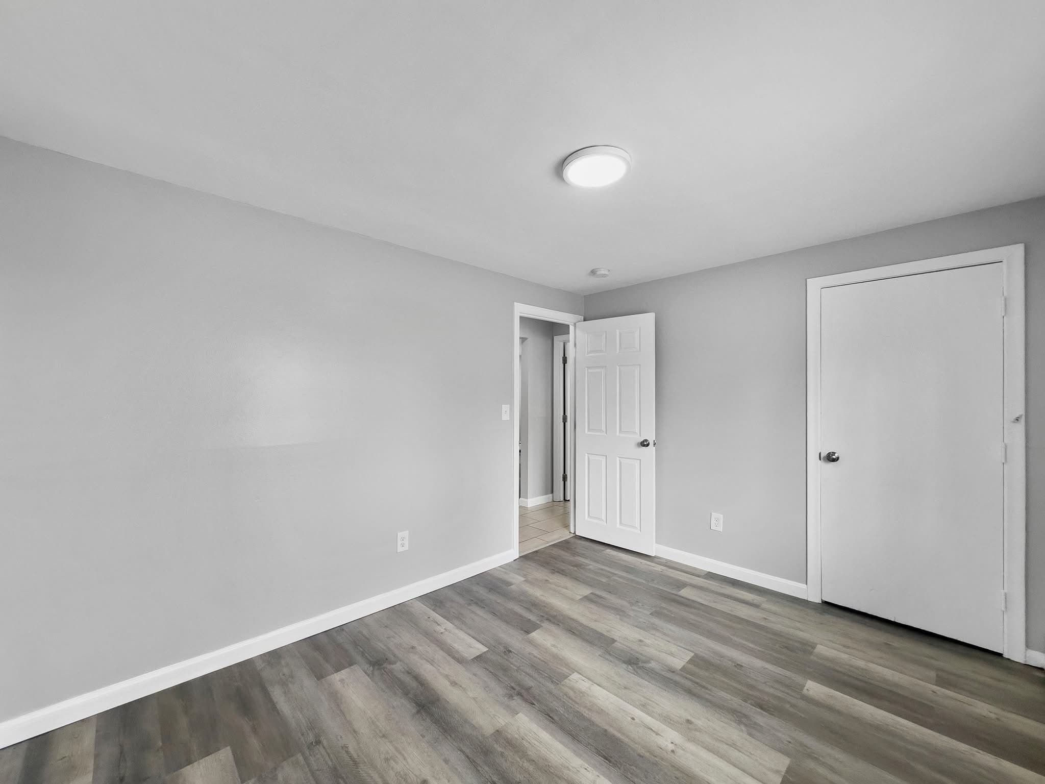 METHUEN Apartment: 70 Union Street