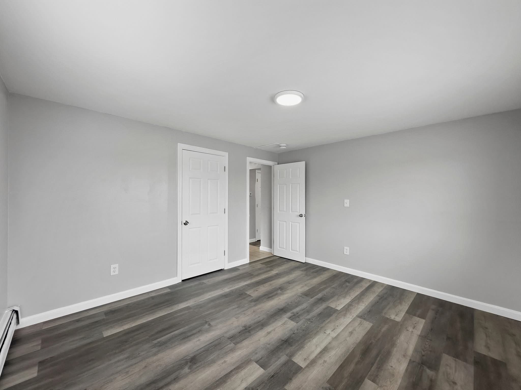 METHUEN Apartment: 70 Union Street