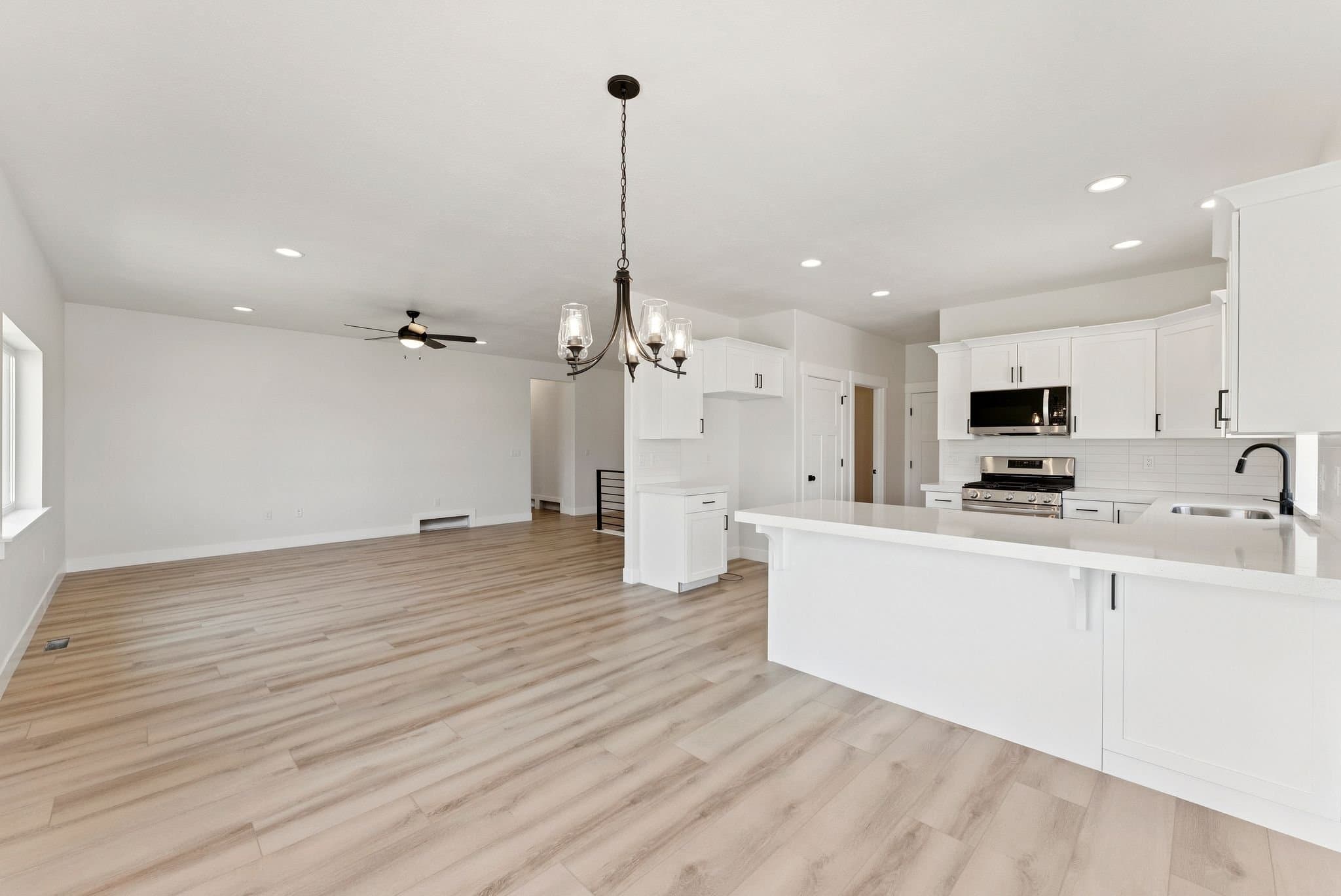 West Haven House: 3634 S Macy Ln